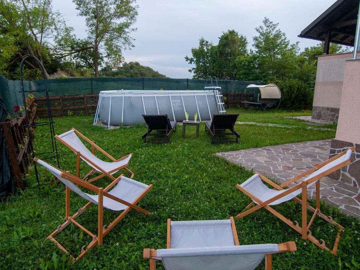 Holiday House Zarja - With Sauna And Hot Tub Bizeljsko Bagian luar foto